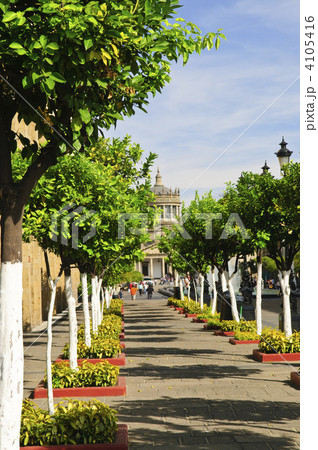 Plaza Tapatia leading to Hospicio Cabanas in Guadalajara, Jalisco, Mexico Plaza Tapatia leading to Hospicio Cabanas in Guadalajara, Jalisco, Mexico 4105416