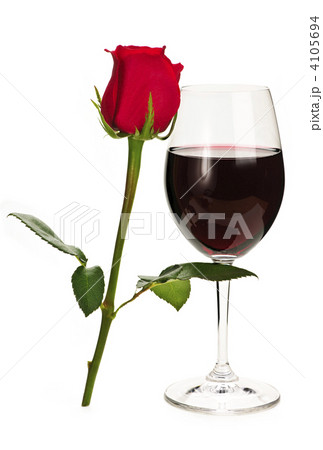 Wine with red rose Wine with red rose 4105694
