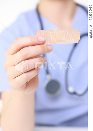 絆創膏 4109049