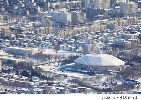 藻岩山からの札幌市遠景 真駒内セキスイハイムスタジアム の写真素材