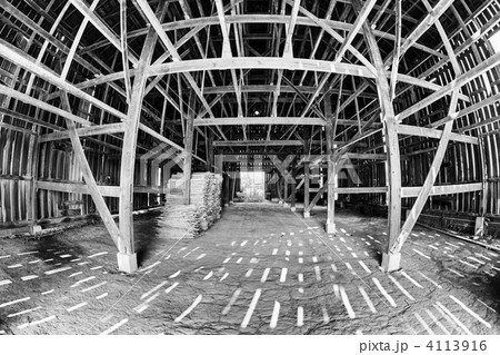 Barn Interior Barn Interior 4113916