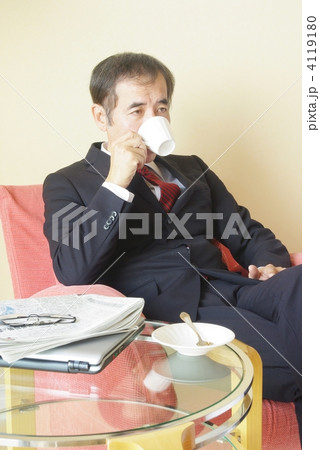 朝のビジネスマン 4119180