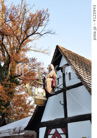 ニュルンベルク城　職人広場 4120943