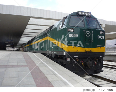 青海チベット鉄道　NJ2型ディーゼル機関車 4121400