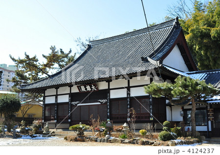 韓国 唯一の日本式お寺 韓国 唯一の日本式お寺 4124237