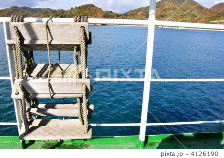 フェリーの縄梯子 フェリーの縄梯子 4126190