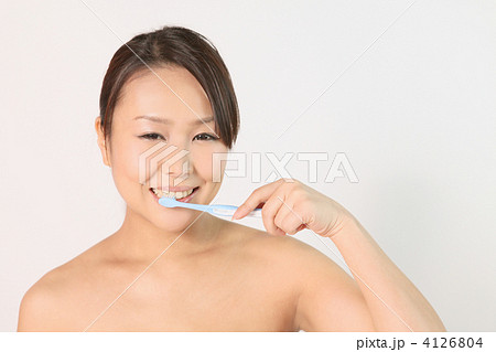 歯磨きシーン 歯磨きシーン 4126804