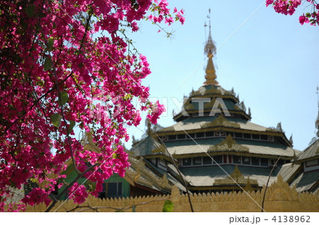 ミャンマー インレー湖 ニャゥンシュエのパゴダ ミャンマー インレー湖 ニャゥンシュエのパゴダ 4138962