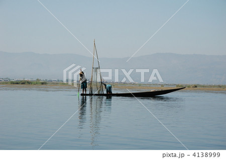ミャンマー インレー湖の猟師 ミャンマー インレー湖の猟師 4138999