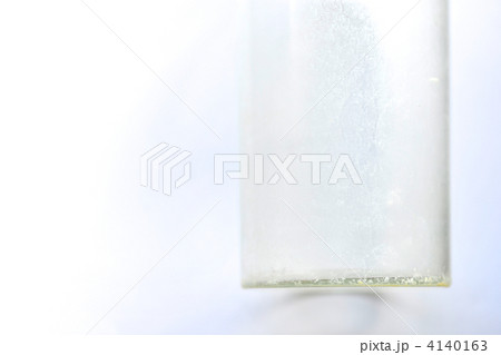 古いガラス瓶 4140163