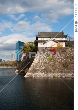 大阪城　西外堀と乾櫓 4144506