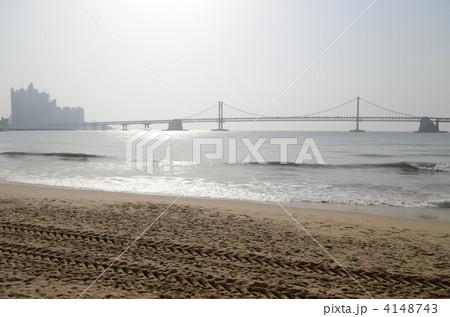 韓国・釜山の海雲台ビーチ(広安大橋) 韓国・釜山の海雲台ビーチ(広安大橋) 4148743