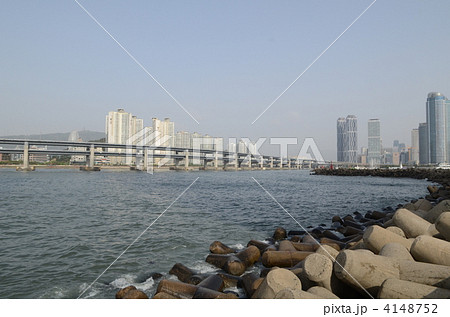 韓国・釜山の広安大橋 4148752
