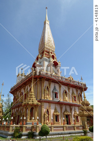 タイ・プーケットのお寺（ワットシャロン） 4148819