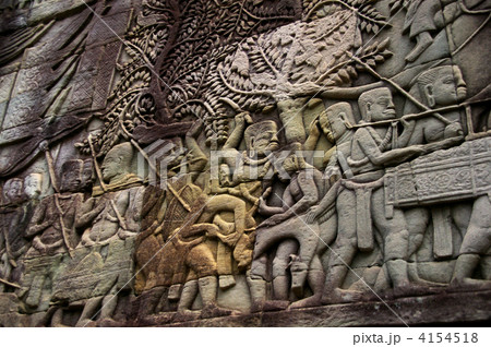 世界遺産アンコール遺跡の浮き彫り 4154518