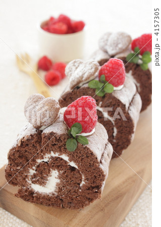 ロールケーキ　ココア　ラズベリー 4157305
