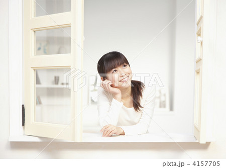 気持ちのいい朝の写真素材