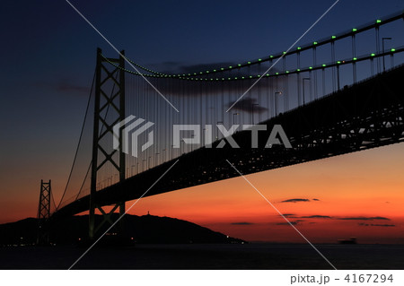 明石海峡の夕暮れ 4167294