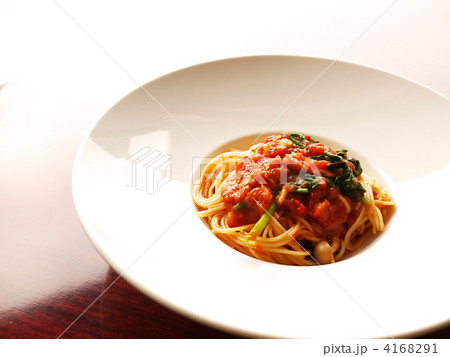 トマトとほうれん草のパスタ1 トマトとほうれん草のパスタ1 4168291