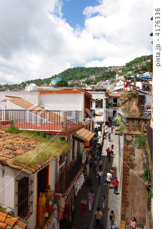 メキシコのコロニアルタウンのタスコ 4176336