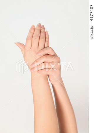 女性の腕のアップの写真素材