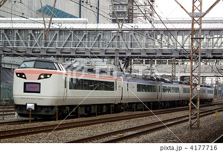 いろどり彩　　485系　鶴見駅 4177716