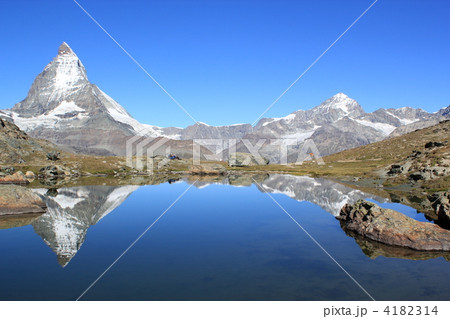 快晴の逆さマッターホルン 4182314