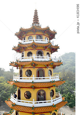 台湾　高雄市　龍虎塔 4183496