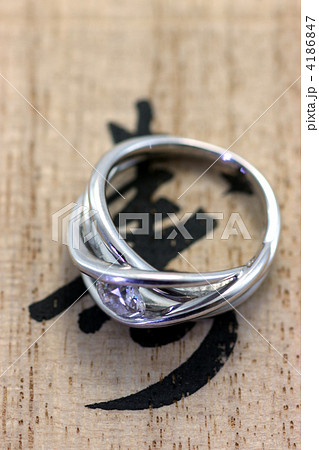 婚約指輪 4186847