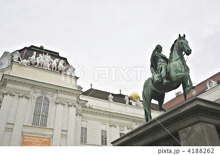 オーストリア　ウィーン　ヨーゼフ広場 4188262