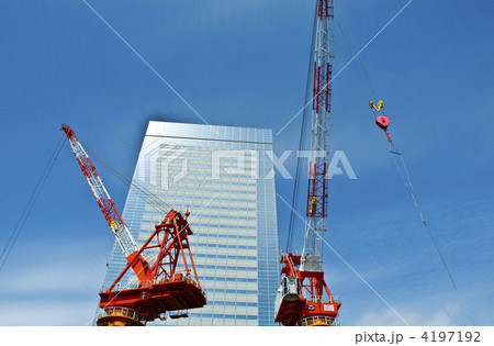 建設中のクレーン 建設中のクレーン 4197192