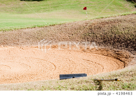 ゴルフのバンカー 4198463