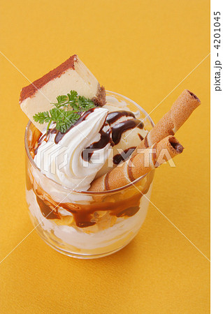 チーズケーキサンデー 4201045