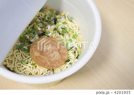 カップめん カップめん 4201935