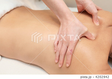 esthetic　撮影協力: 3BエステサロンLuki'A（麻布十番） 4202942