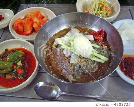 韓国料理　冷麺　ネンミョン 4205726