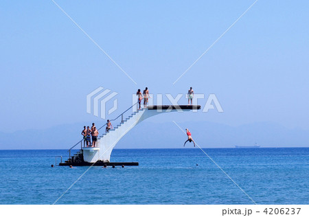 海の上のジャンプ台 海の上のジャンプ台 4206237