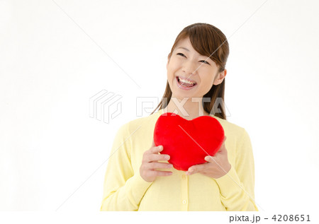 黄色いカーディガンを着た女性 黄色いカーディガンを着た女性 4208651