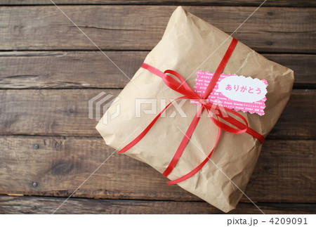 ありがとうカード付きのプレゼント ありがとうカード付きのプレゼント 4209091