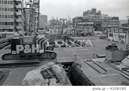 東北本線・東大宮駅東口地下式自転車駐車場建設工事　1990年 4209190