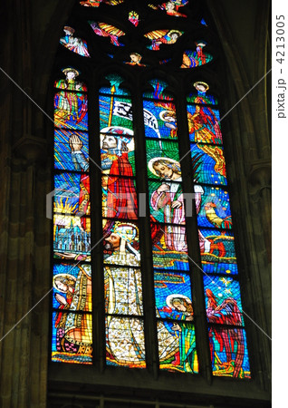 プラハ　プラハ城・聖ヴィート大聖堂内部 4213005