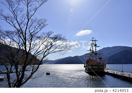 箱根　芦ノ湖畔の風景 4214053