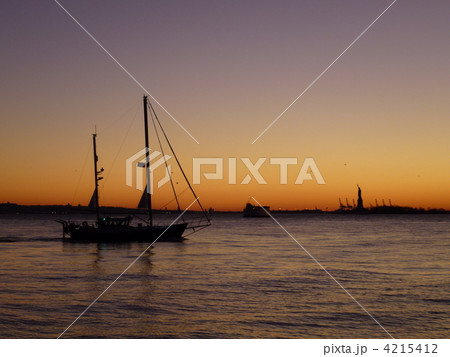 自由の女神 4215412