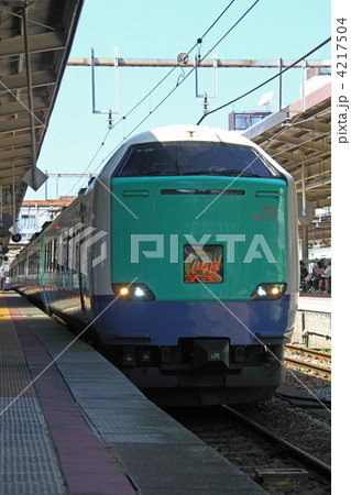 4217504