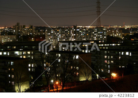 多摩ニュータウン団地夜景 4223812