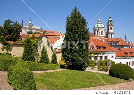 prague vrtba garden (vrtbovska zahrada) prague vrtba garden (vrtbovska zahrada) 4223871