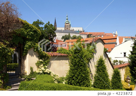 prague - vrtba garden and hradcany castle 4223872