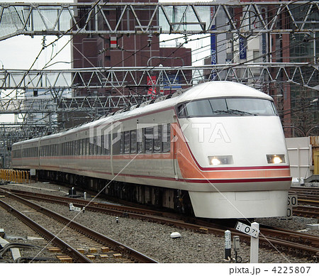 特急スペーシア　きぬがわ3号　新宿駅 4225807