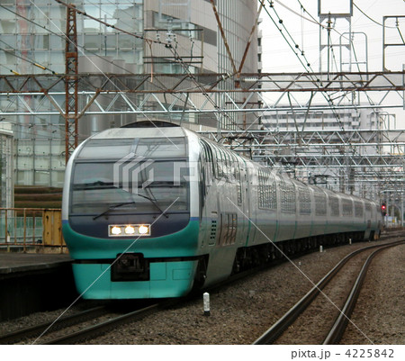 特急スーパービュー踊り子　251系　川崎駅 4225842