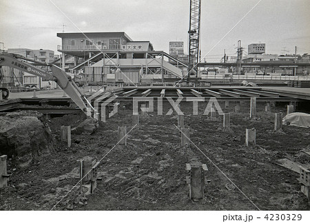 東北本線・東大宮駅東口地下式自転車駐車場建設工事　1990年 4230329